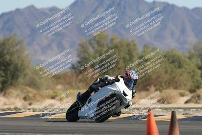 media/Oct-30-2025-Racers Edge (Thu) [[dabbdaf680]]/2-A Group/Session 5 (Turn 7)/